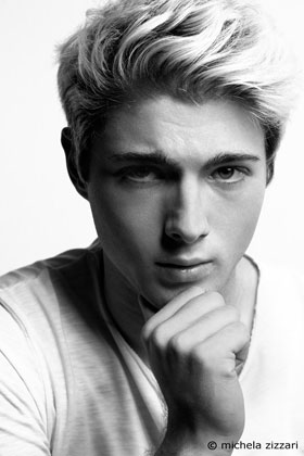 black and white portrait ph. Michela Zizzari